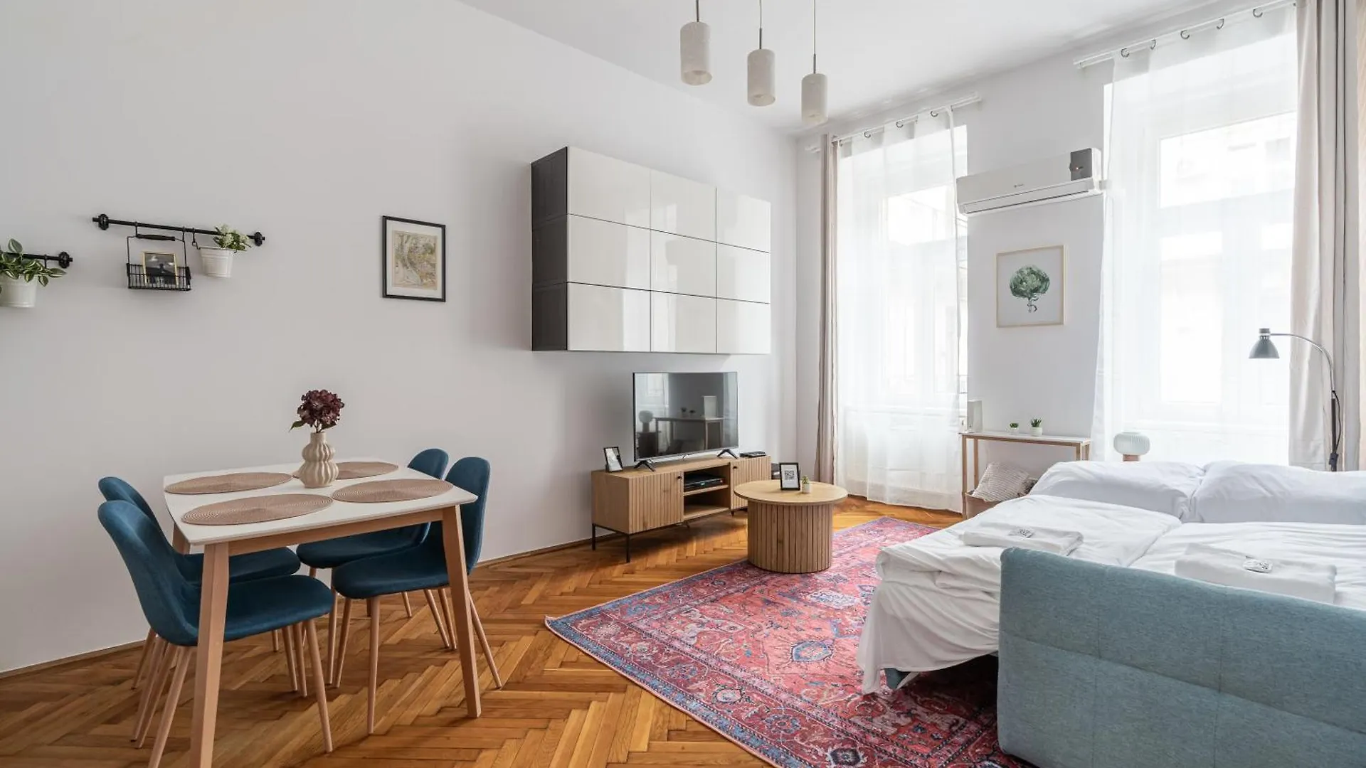 R7 Home Apartment Budapest 0*,